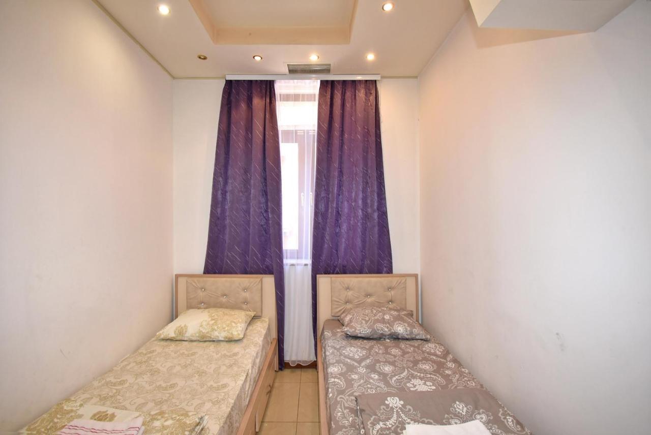 יירבאן Armenak Apartment No 8, Abovyan Street מראה חיצוני תמונה